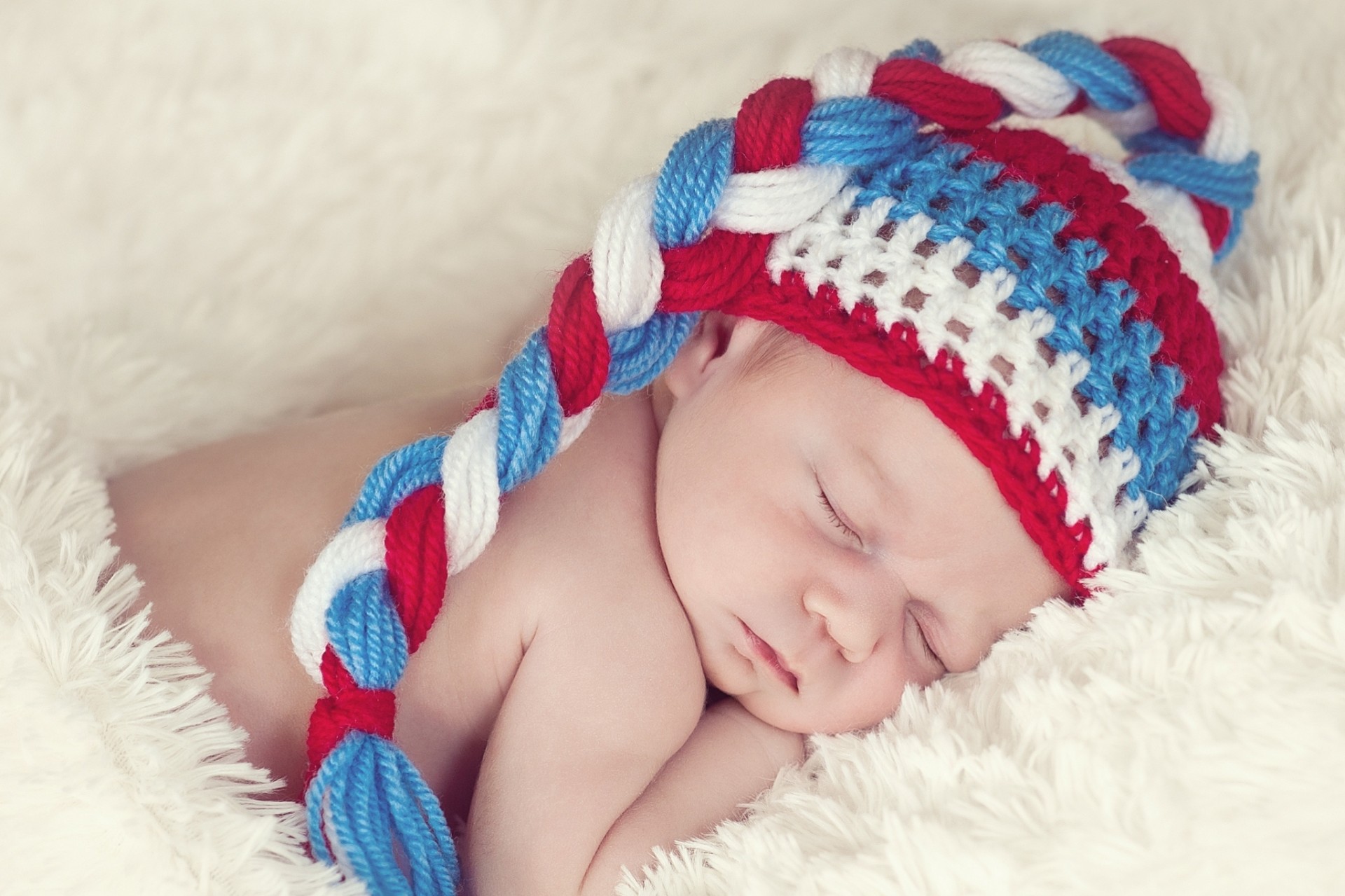 schlafen baby mütze