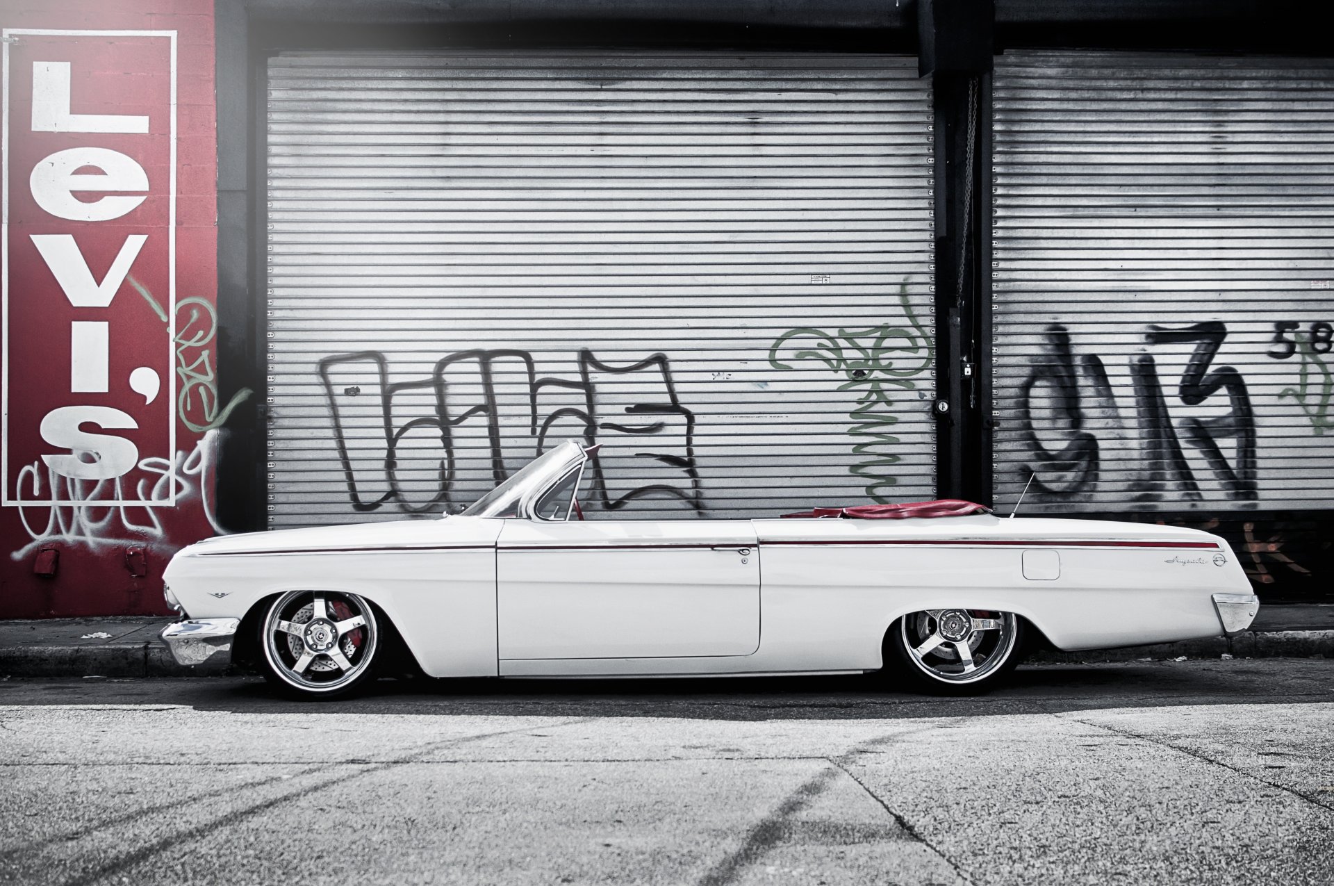 chevrolet impala weiß chevrolet weiß cabrio straße graffiti