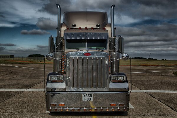 Peterbilt- ich bin am Steuer gelockt!
