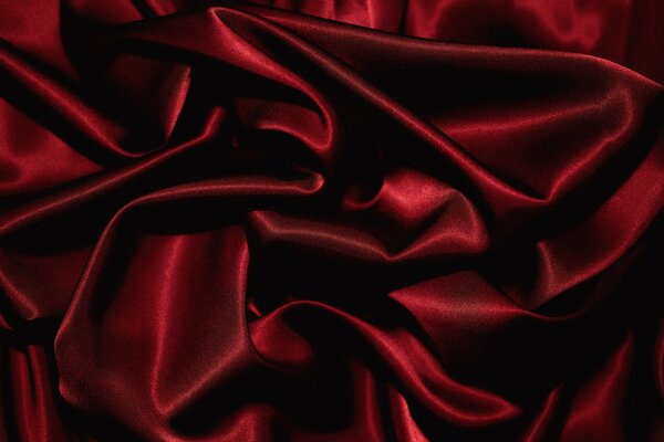 Seidenadel in einem Stück