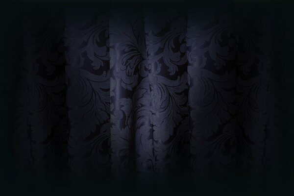 Jacquard. Dunkelheit. Schwere. Die Vergangenheit