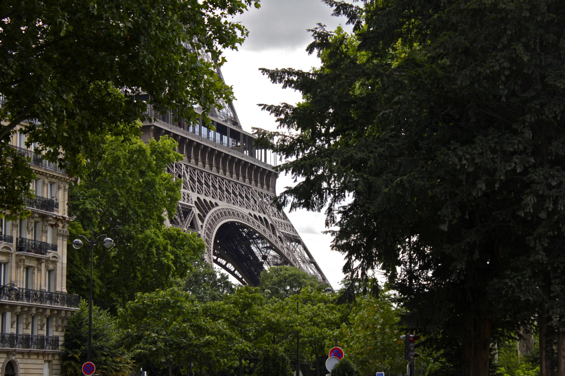 paris park eiffelturm
