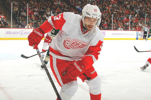 Bild eines Eishockeyspielers während eines Spiels