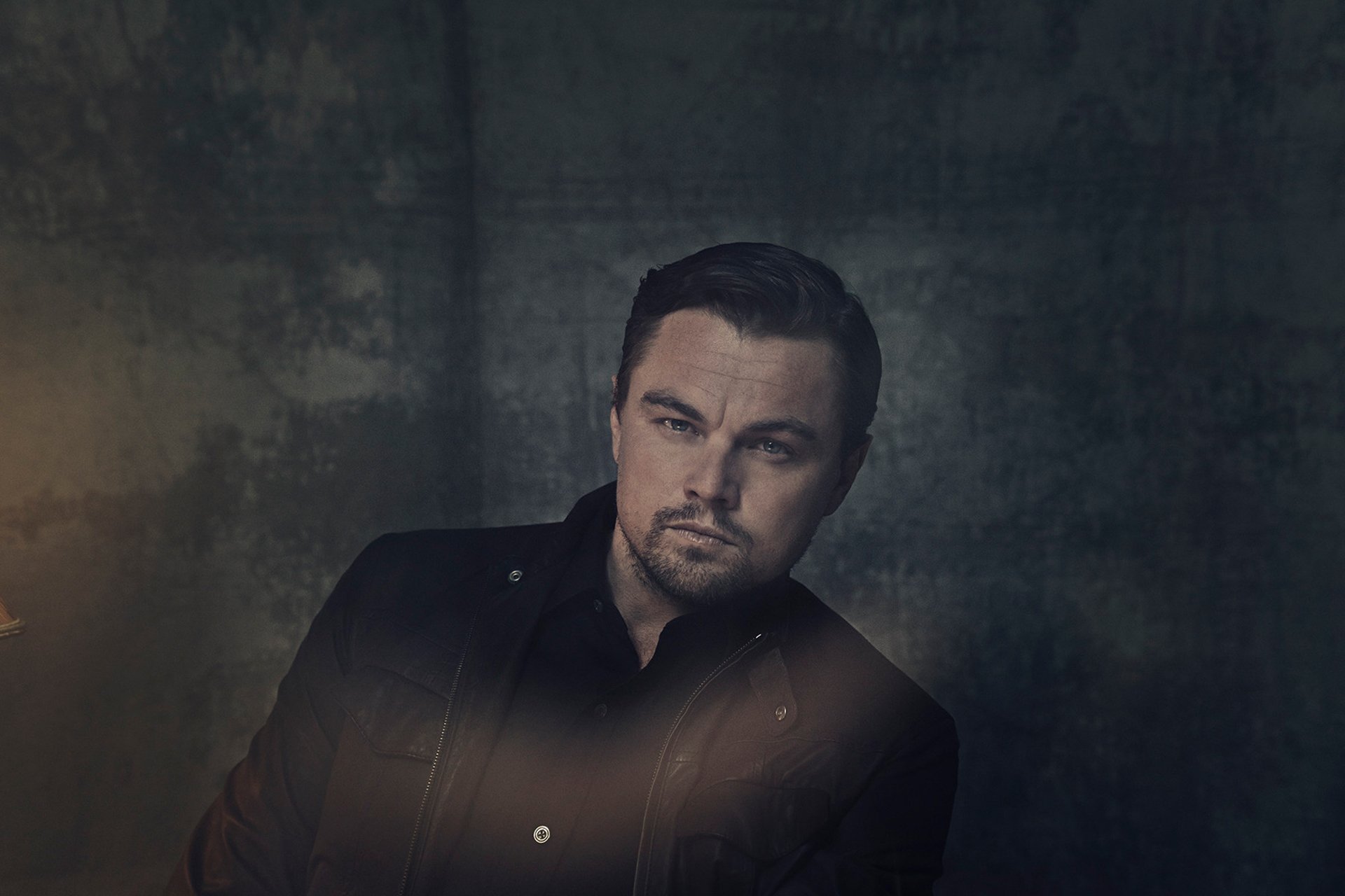 leonardo dicaprio leonardo dicaprio schauspieler fotoshooting für den film der große gatsby 2013 fotograf kurt iswarienko