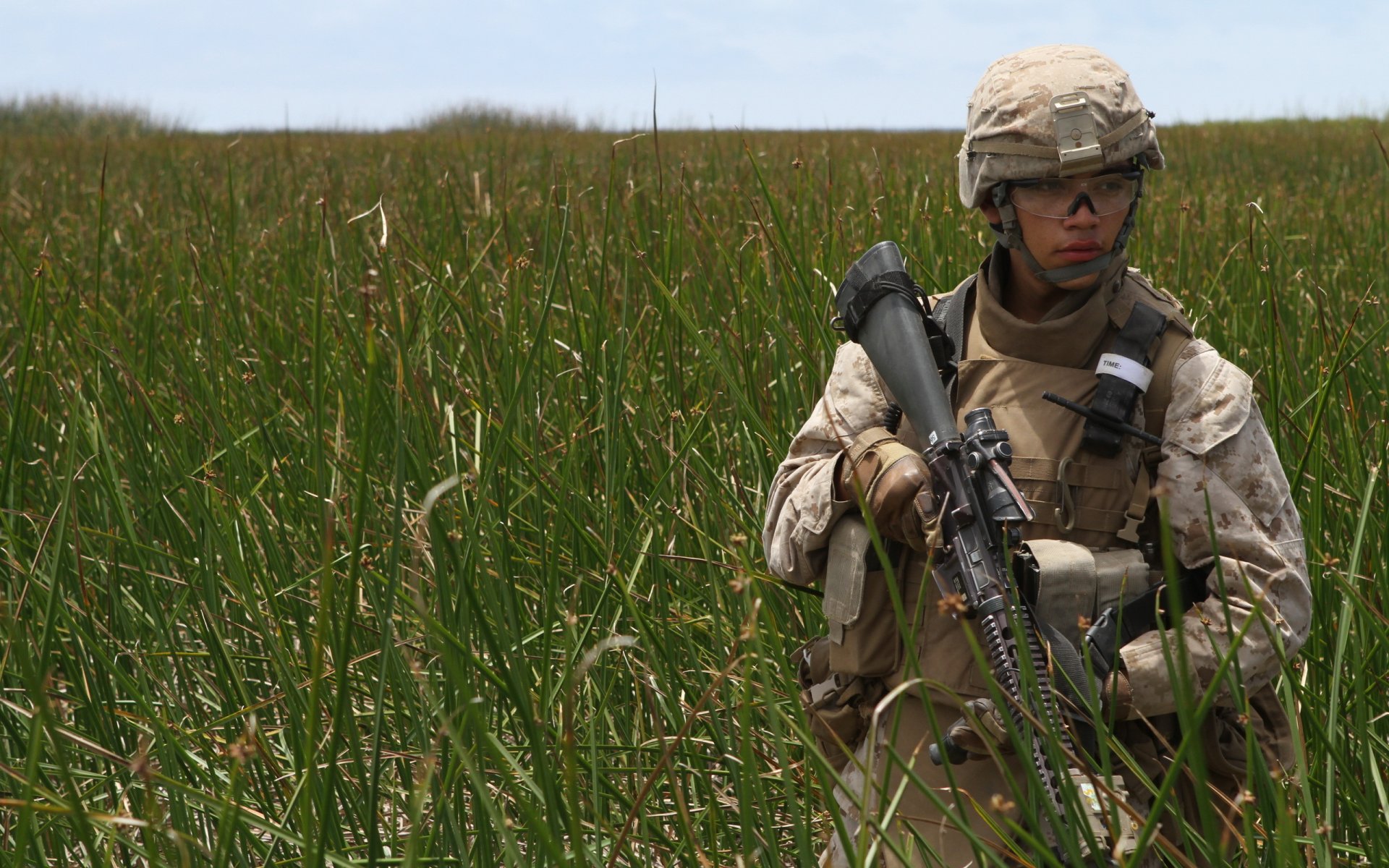 soldat automat männlich