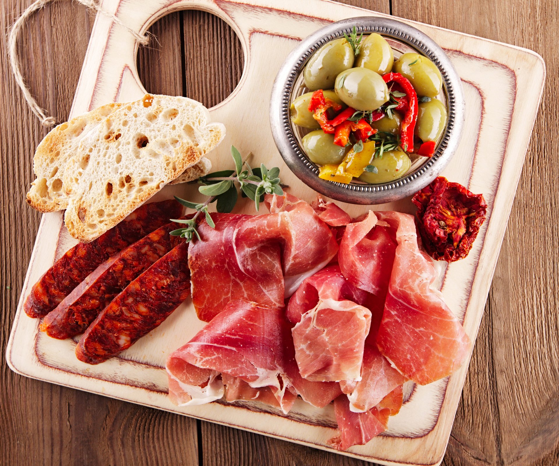 fleisch lebensmittel schinken wurst brot gemüse lebensmittel foto