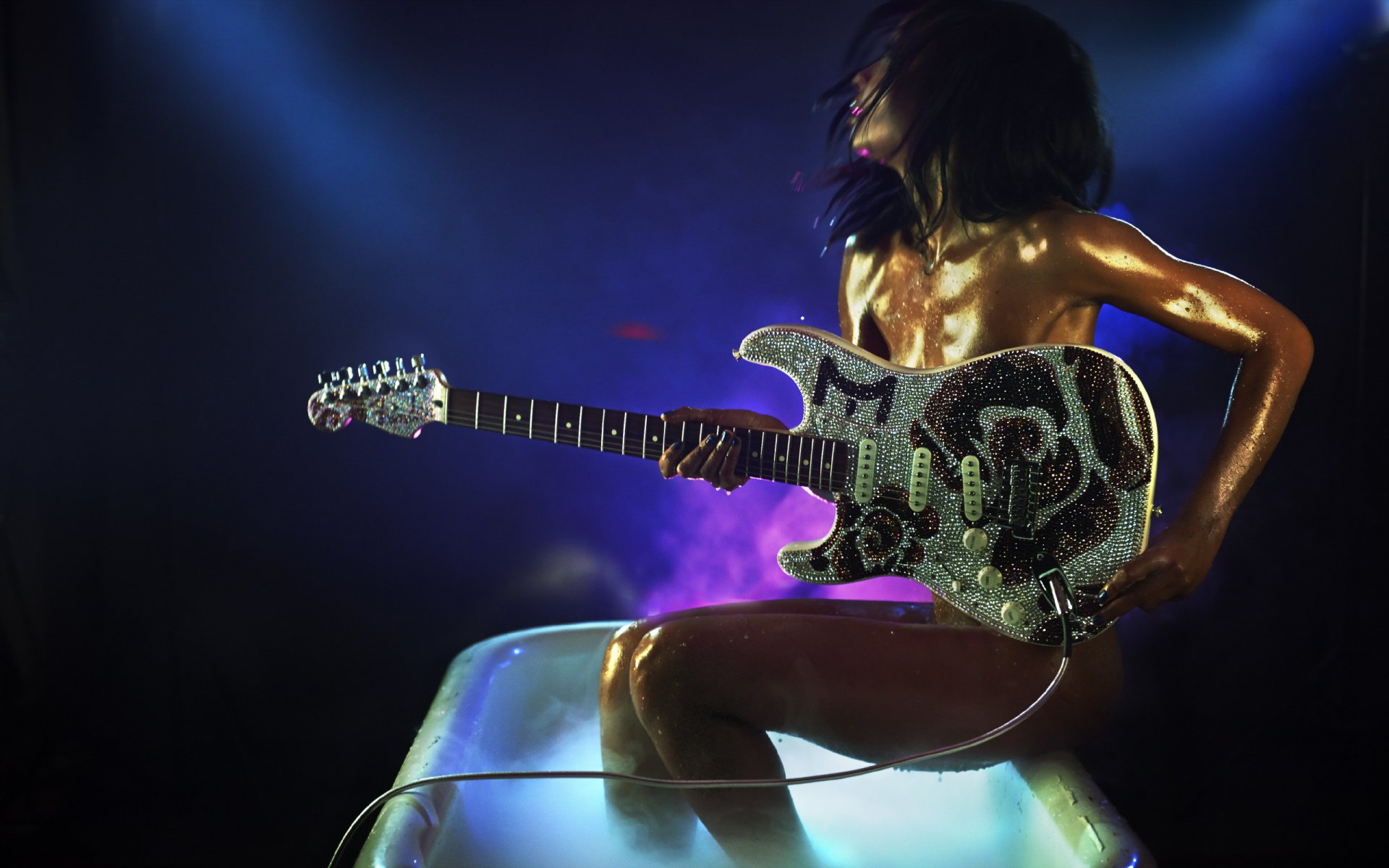 künstler himbeere moye gitarre badewanne