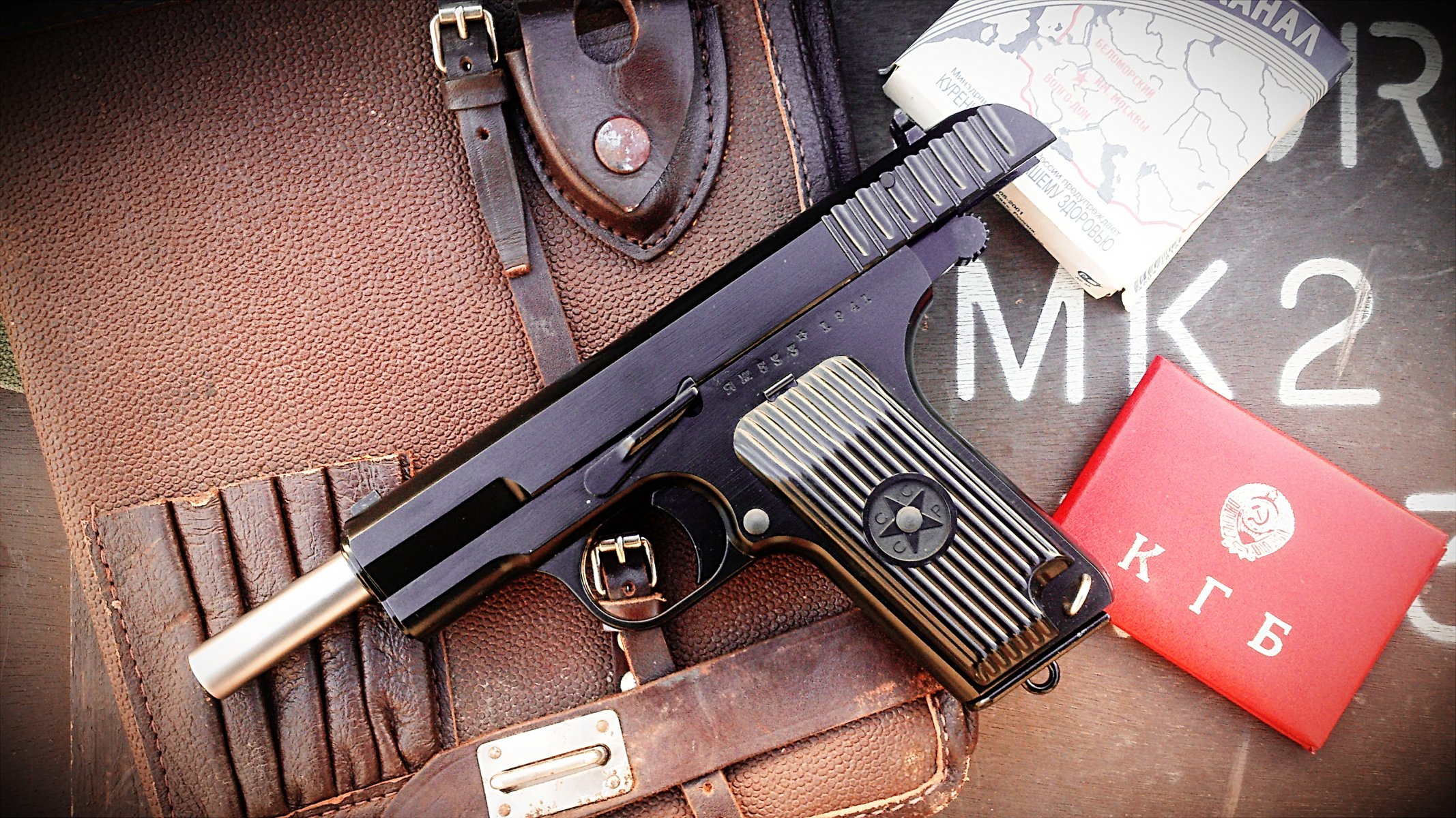 tt armee selbstladend pistole 1933 waffe ausweis zigarettenschachtel