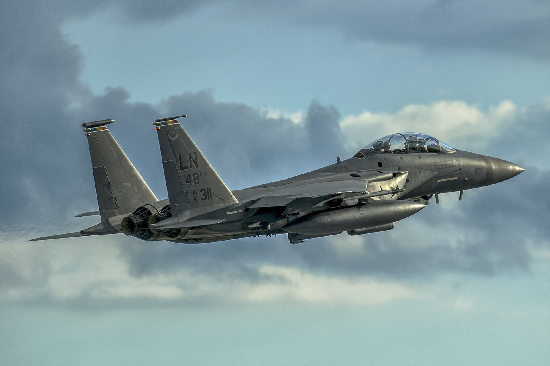 flugzeug waffe himmel