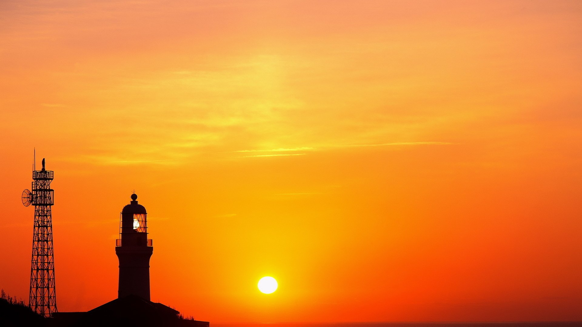 leuchtturm turm sonne himmel wolken